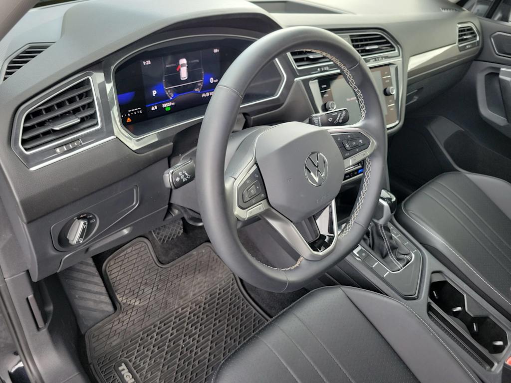Thumbnail: 2024 Volkswagen Tiguan - 2