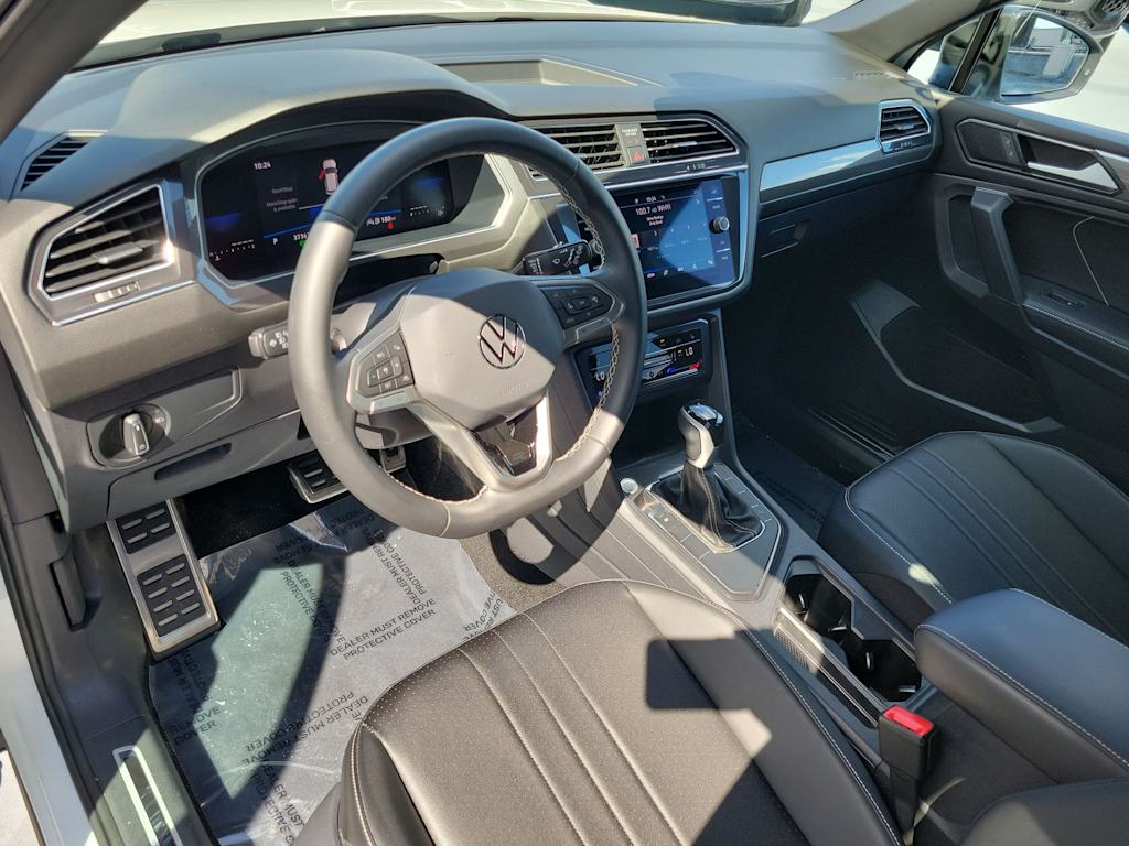 Thumbnail: 2023 Volkswagen Tiguan - 2