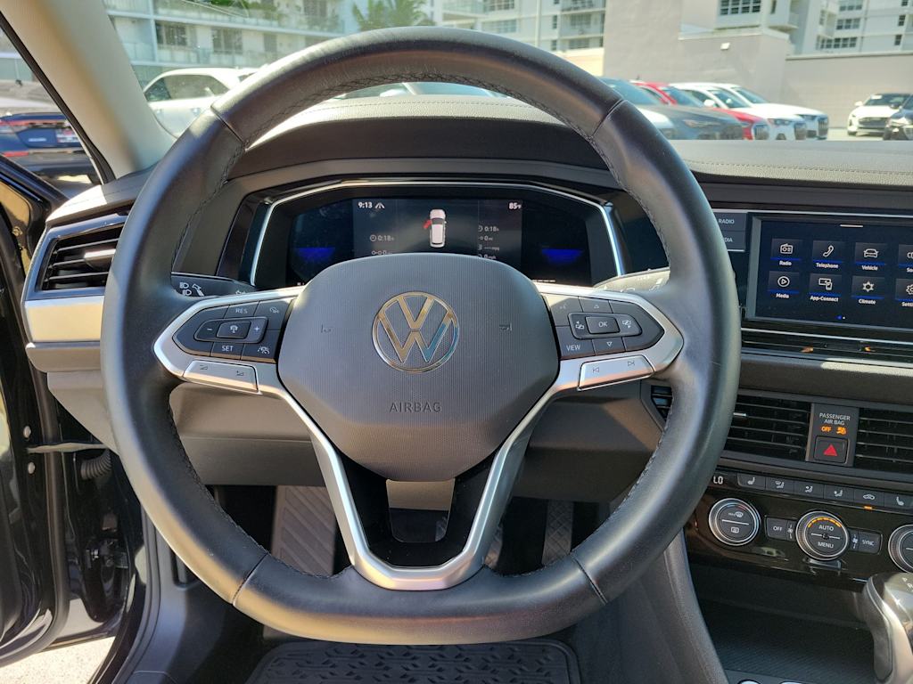 Thumbnail: 2023 Volkswagen Jetta - 12