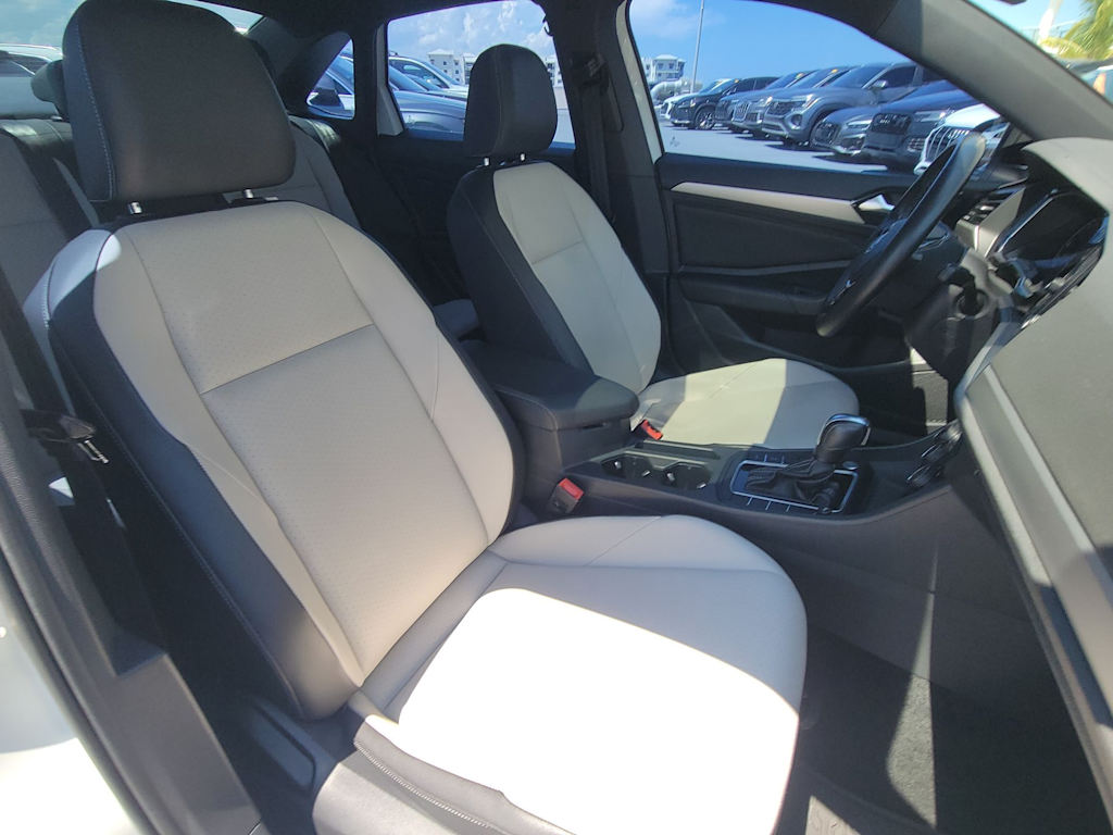 Thumbnail: 2021 Volkswagen Jetta - 11