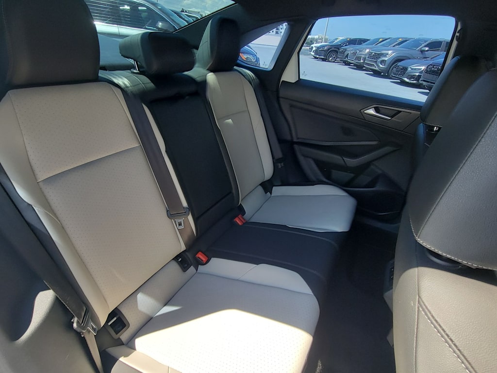 Thumbnail: 2021 Volkswagen Jetta - 27