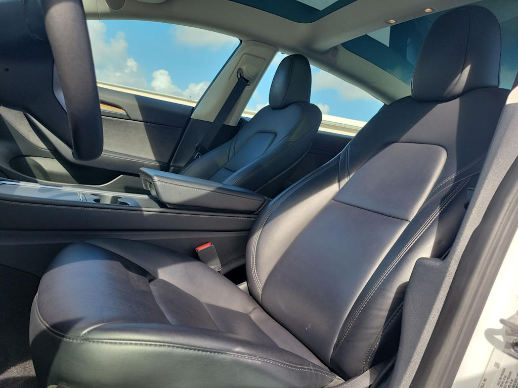 Thumbnail: 2023 Tesla Model 3 - 10