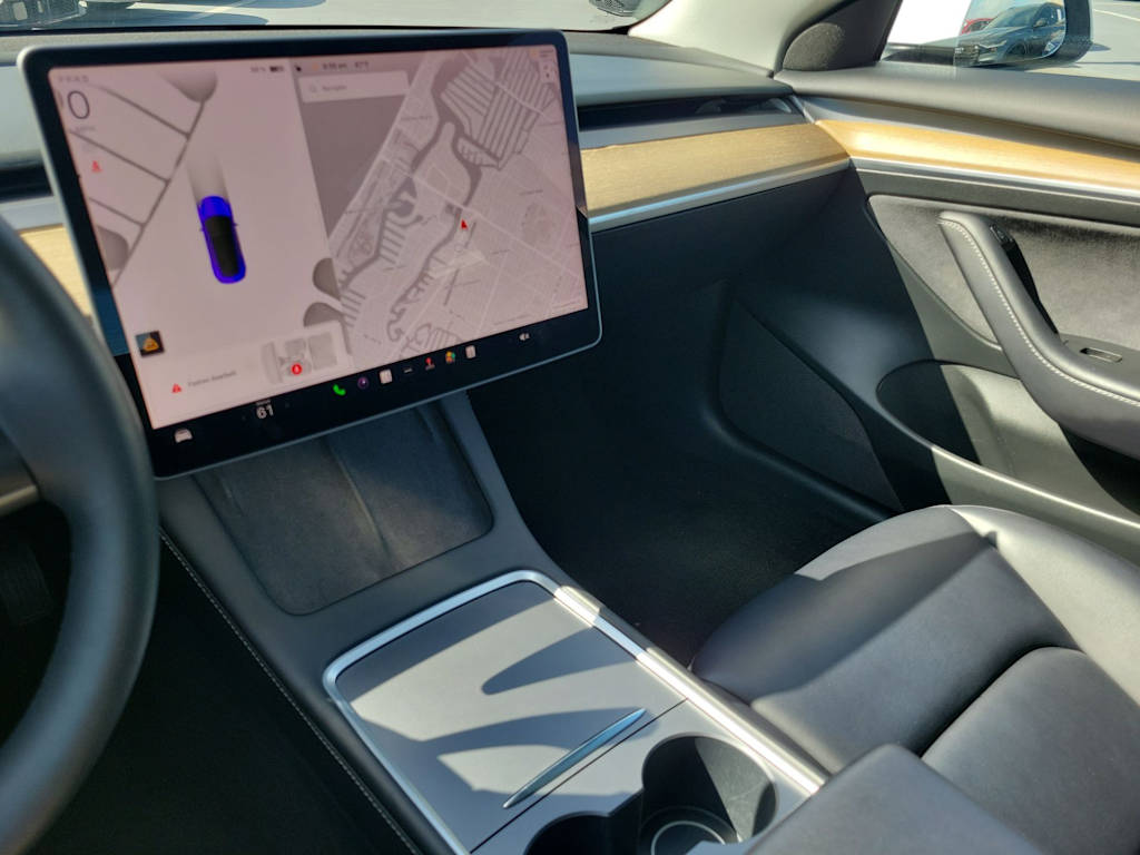 Thumbnail: 2023 Tesla Model 3 - 14