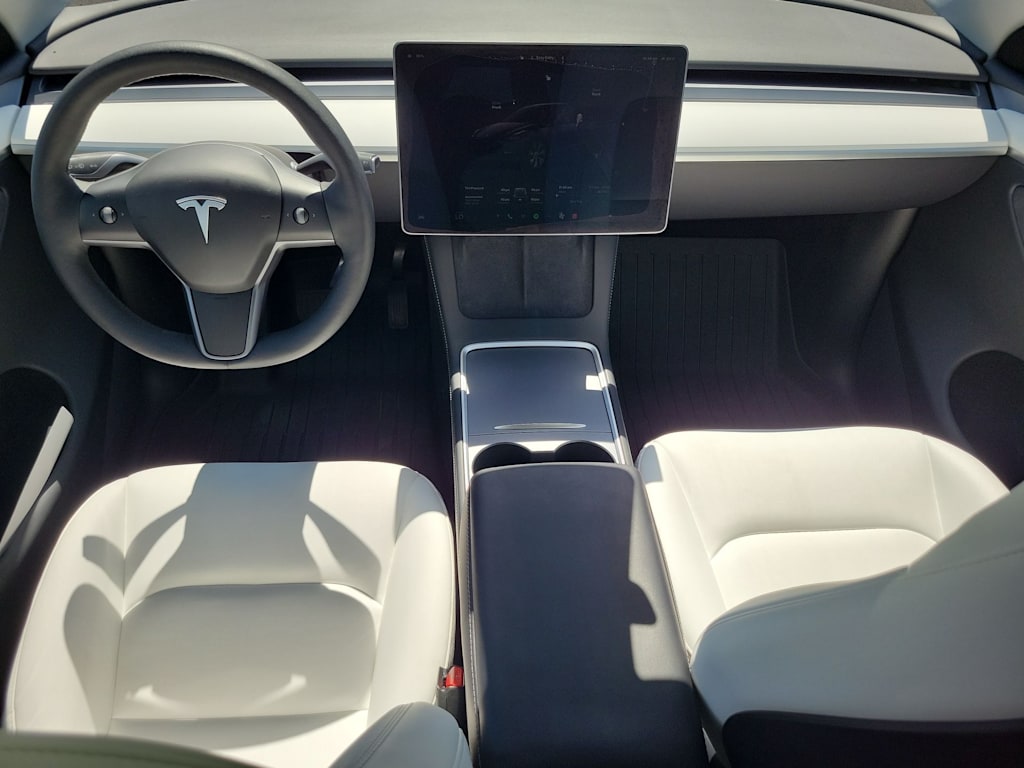 Thumbnail: 2024 Tesla Model Y - 8