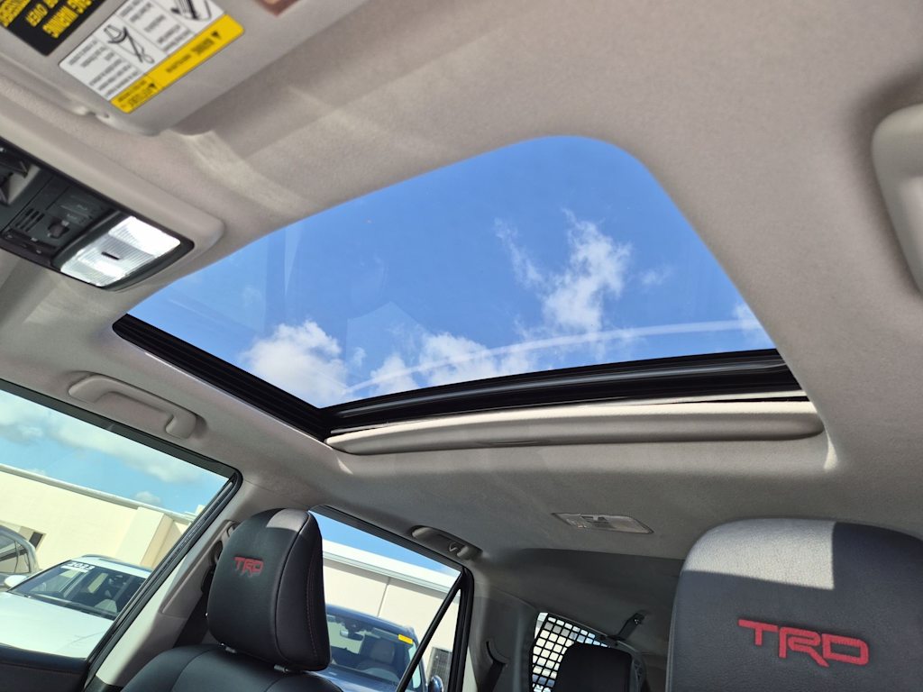 Thumbnail: 2023 Toyota 4Runner - 22