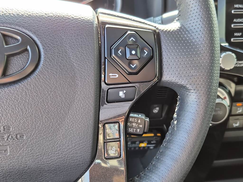 Thumbnail: 2023 Toyota 4Runner - 25