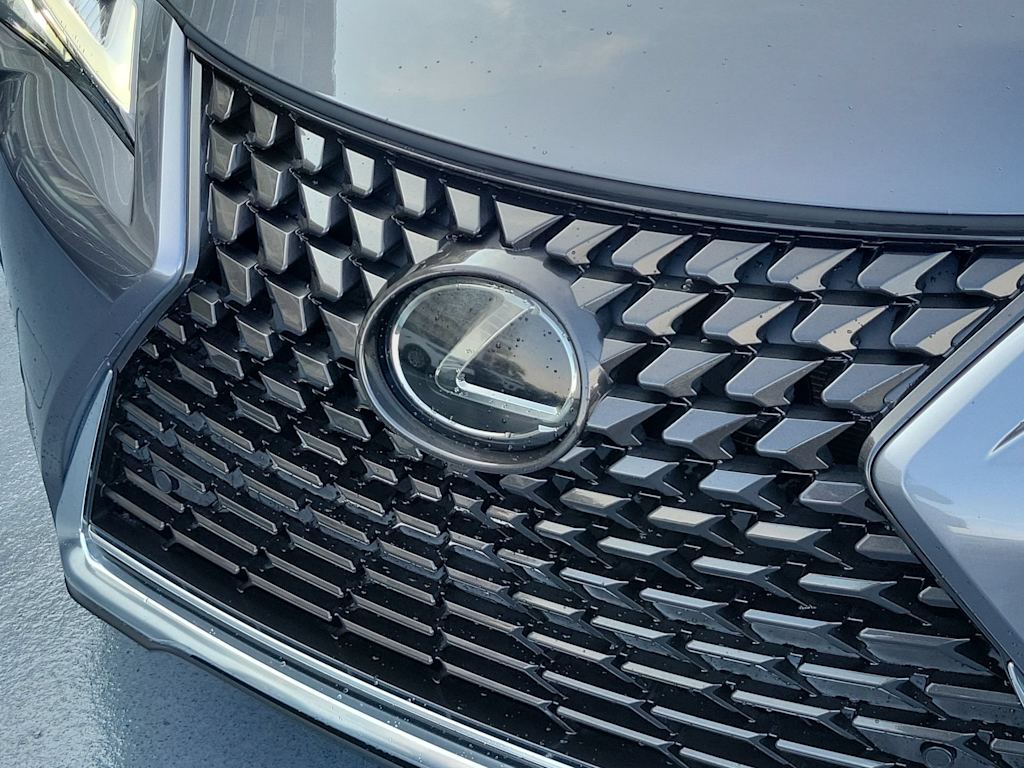 Thumbnail: 2020 Lexus UX - 7