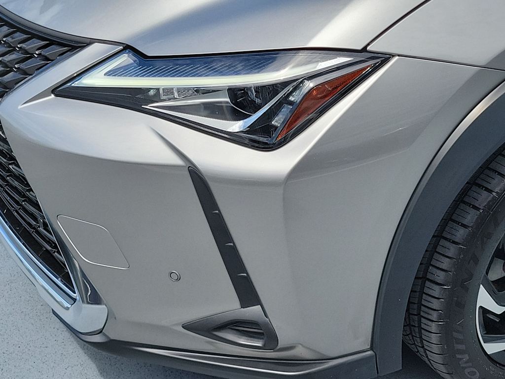 Thumbnail: 2021 Lexus UX - 21