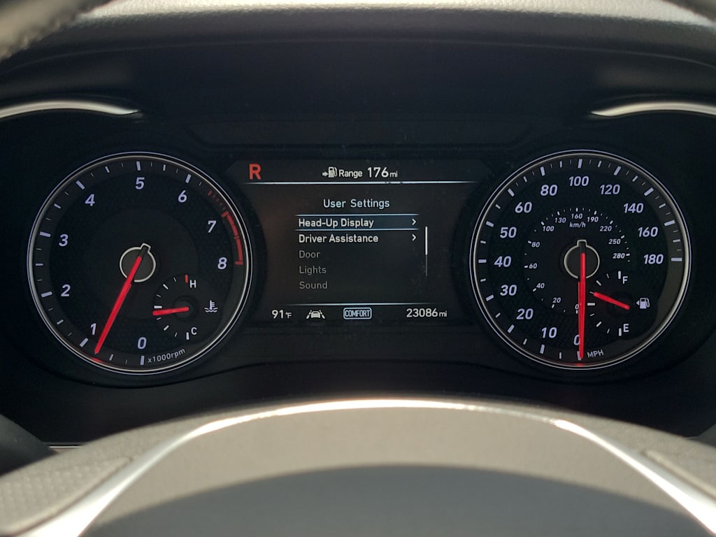 Thumbnail: 2019 Genesis G70 - 17