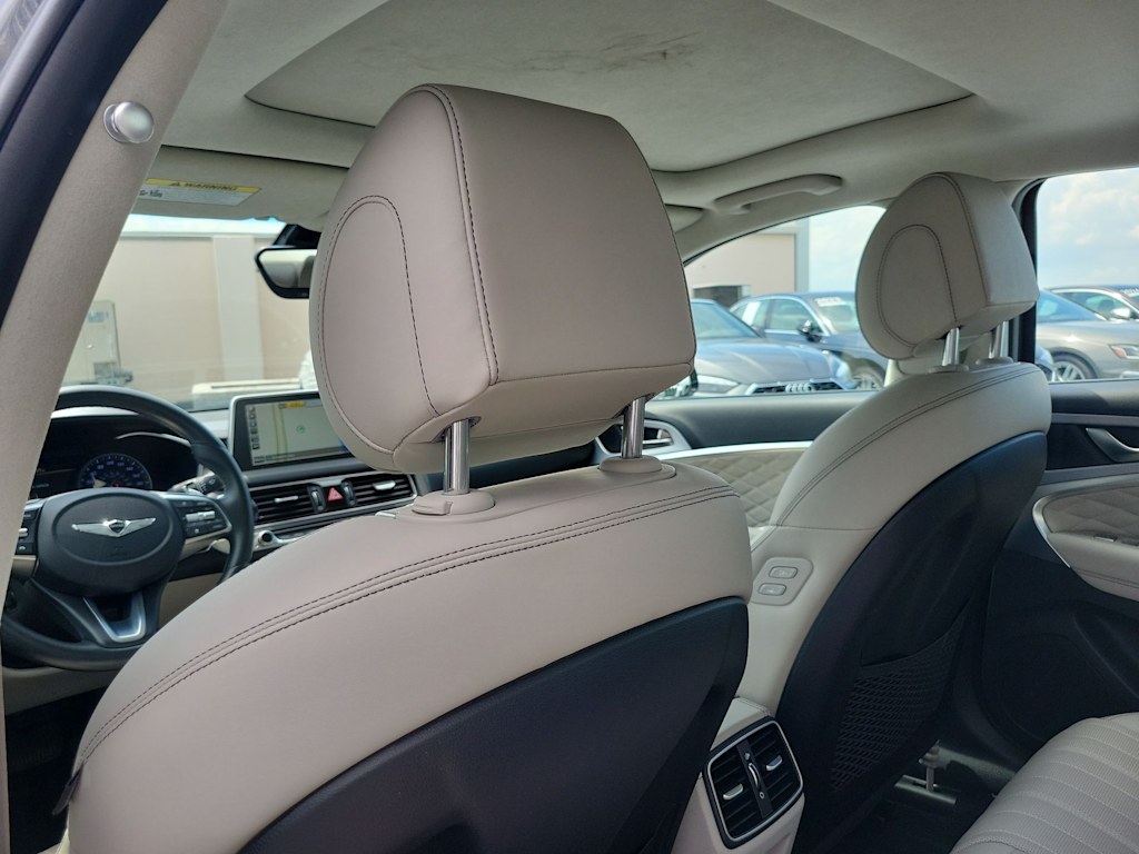 Thumbnail: 2019 Genesis G70 - 12