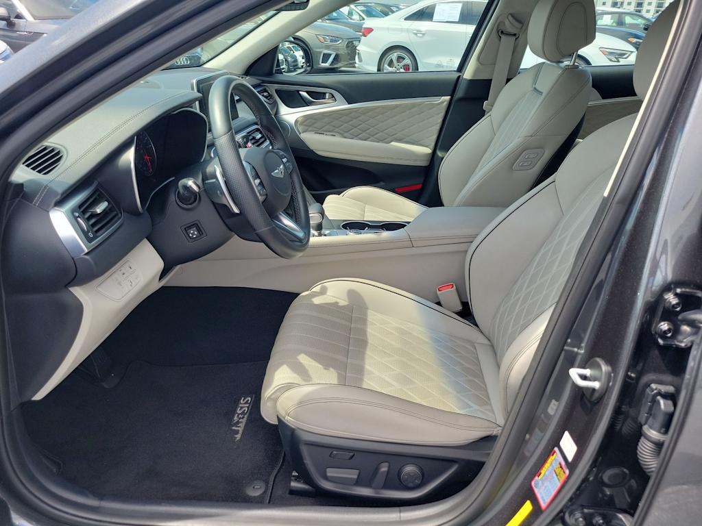 Thumbnail: 2019 Genesis G70 - 11