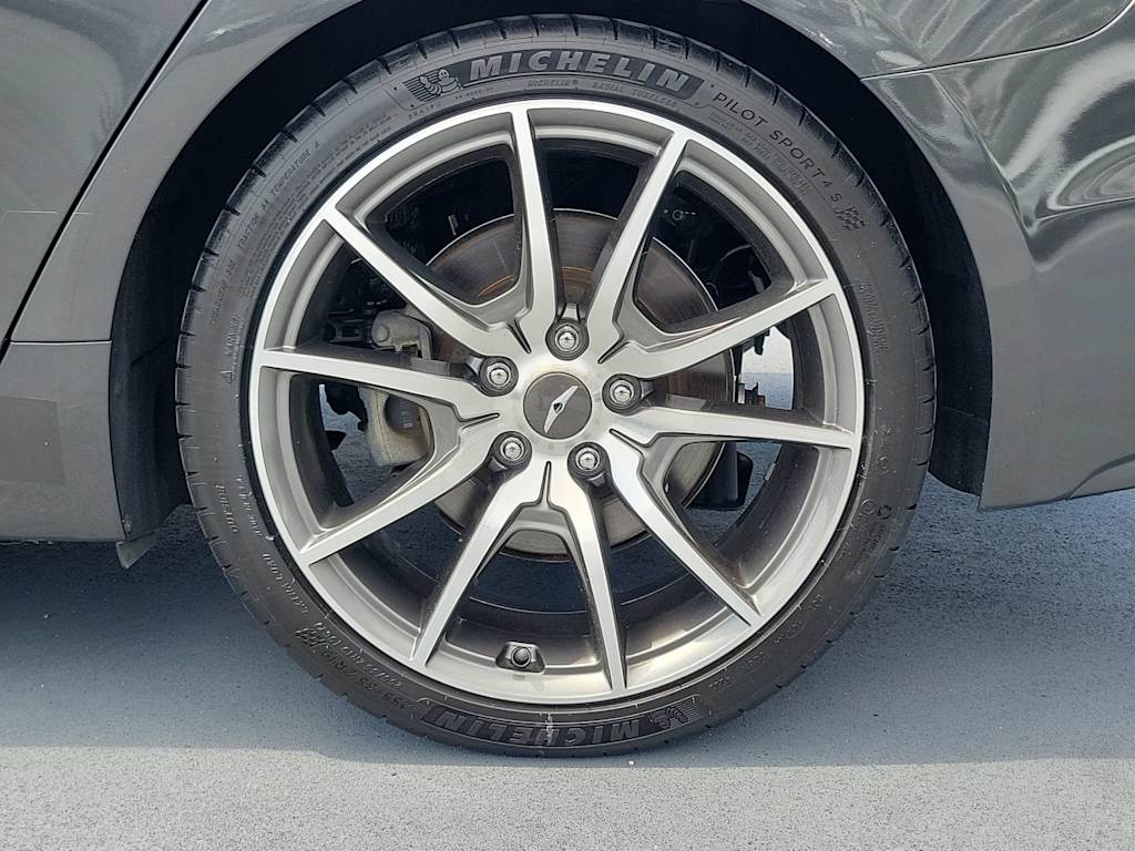 Thumbnail: 2019 Genesis G70 - 8