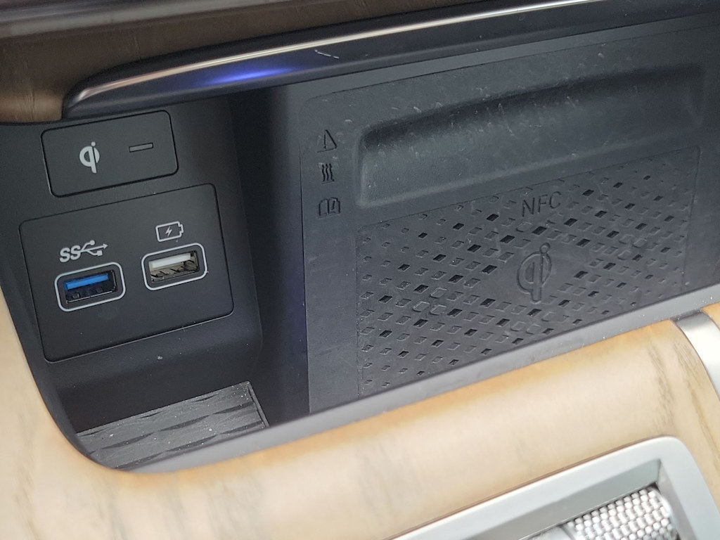 Thumbnail: 2021 Genesis GV80 - 17