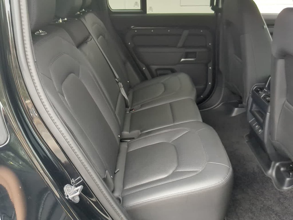 Thumbnail: 2025 Land Rover Defender - 28