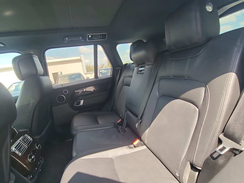 Thumbnail: 2018 Land Rover Range Rover - 22