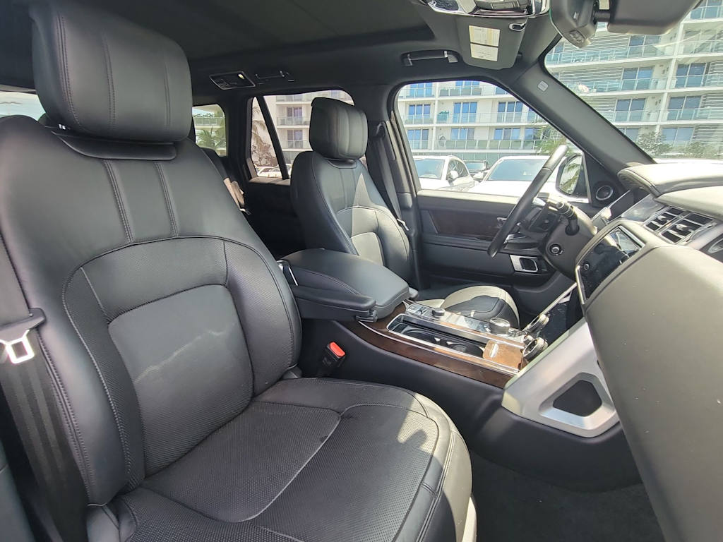 Thumbnail: 2018 Land Rover Range Rover - 11