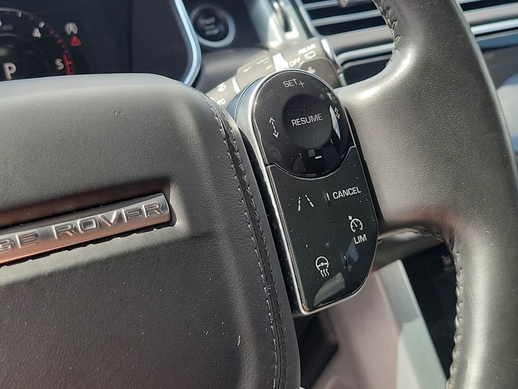 Thumbnail: 2018 Land Rover Range Rover - 25