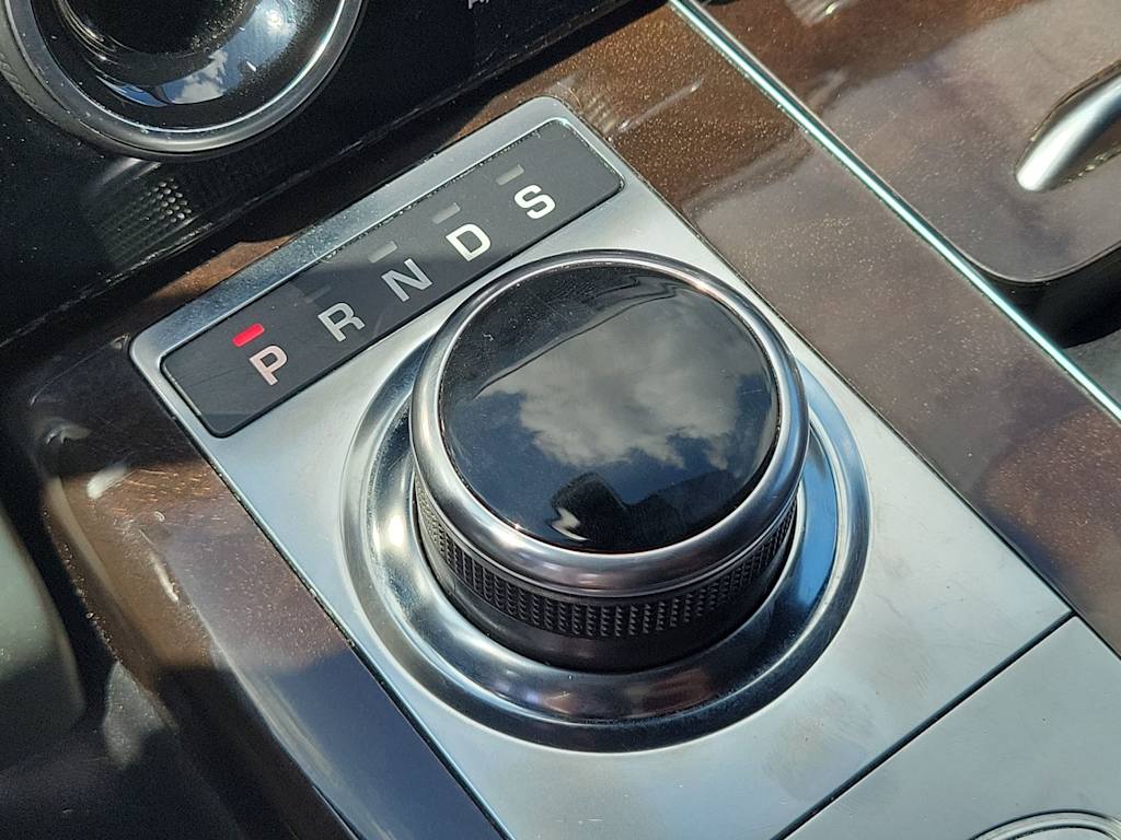 Thumbnail: 2018 Land Rover Range Rover - 30