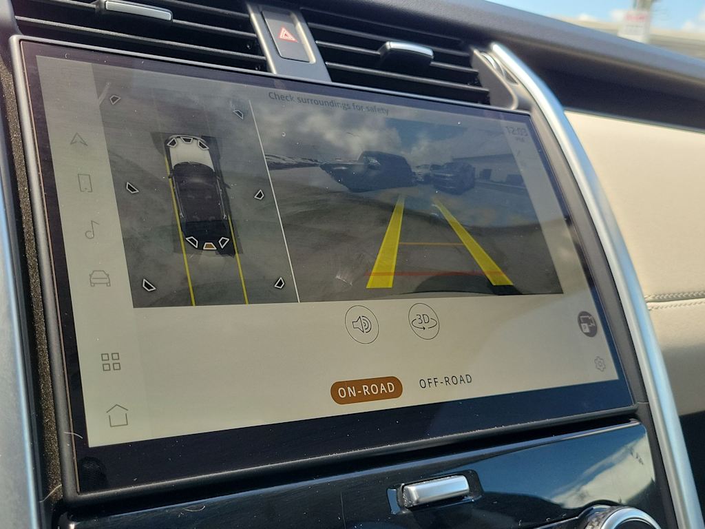 Thumbnail: 2025 Land Rover Discovery - 30