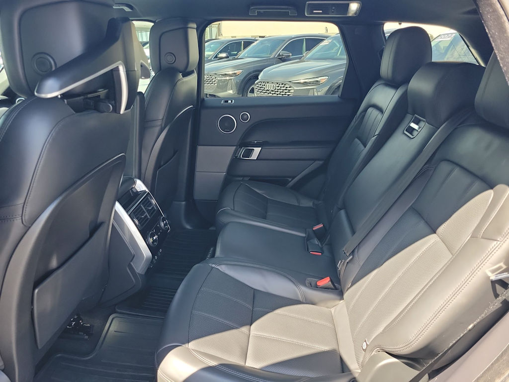 Thumbnail: 2022 Land Rover Range Rover Sport - 25