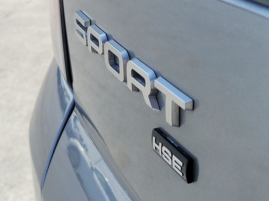 Thumbnail: 2022 Land Rover Range Rover Sport - 7