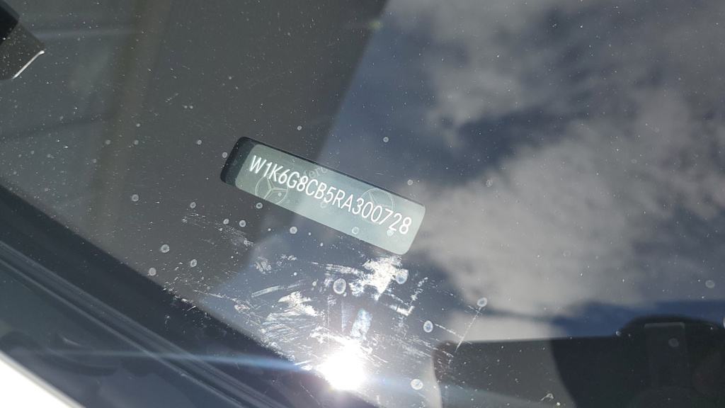 Thumbnail: 2024 Mercedes-Benz S-Class - 35