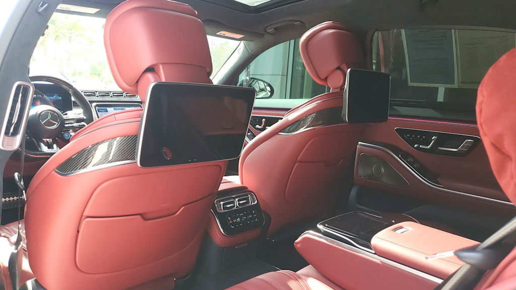 Thumbnail: 2024 Mercedes-Benz S-Class - 13
