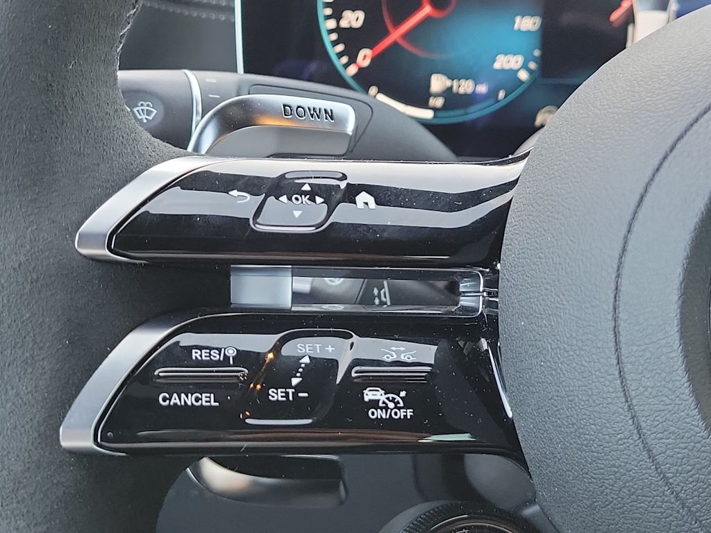 Thumbnail: 2021 Mercedes-Benz E-Class - 26