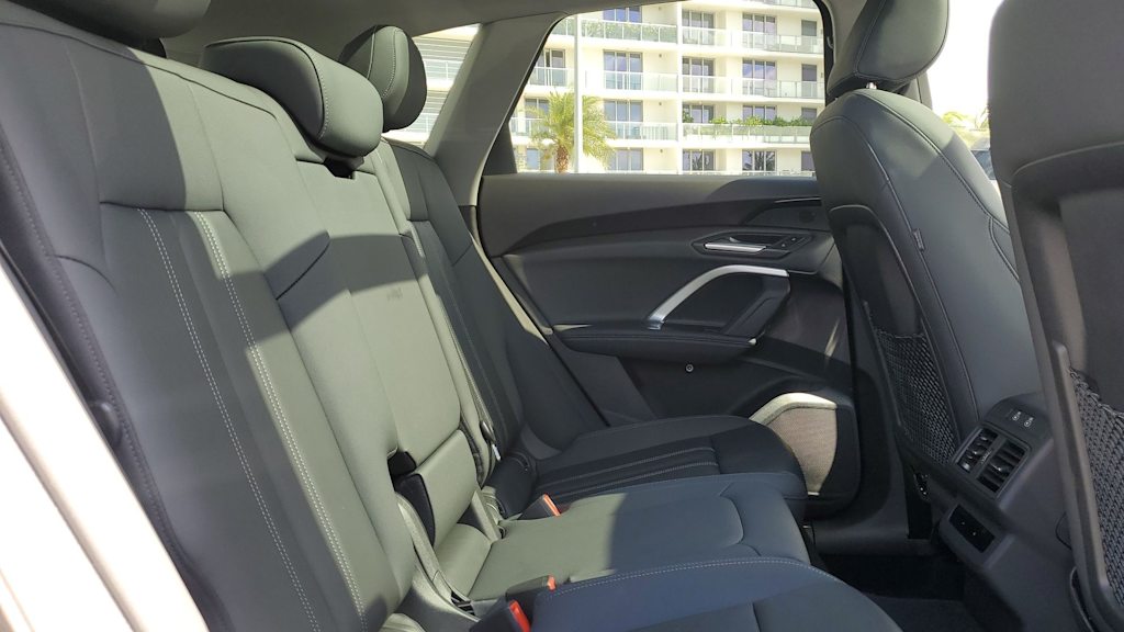 Thumbnail: 2025 Audi Q5 - 26