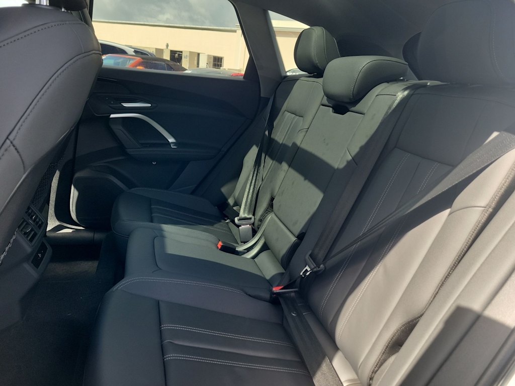 Thumbnail: 2025 Audi Q5 - 24