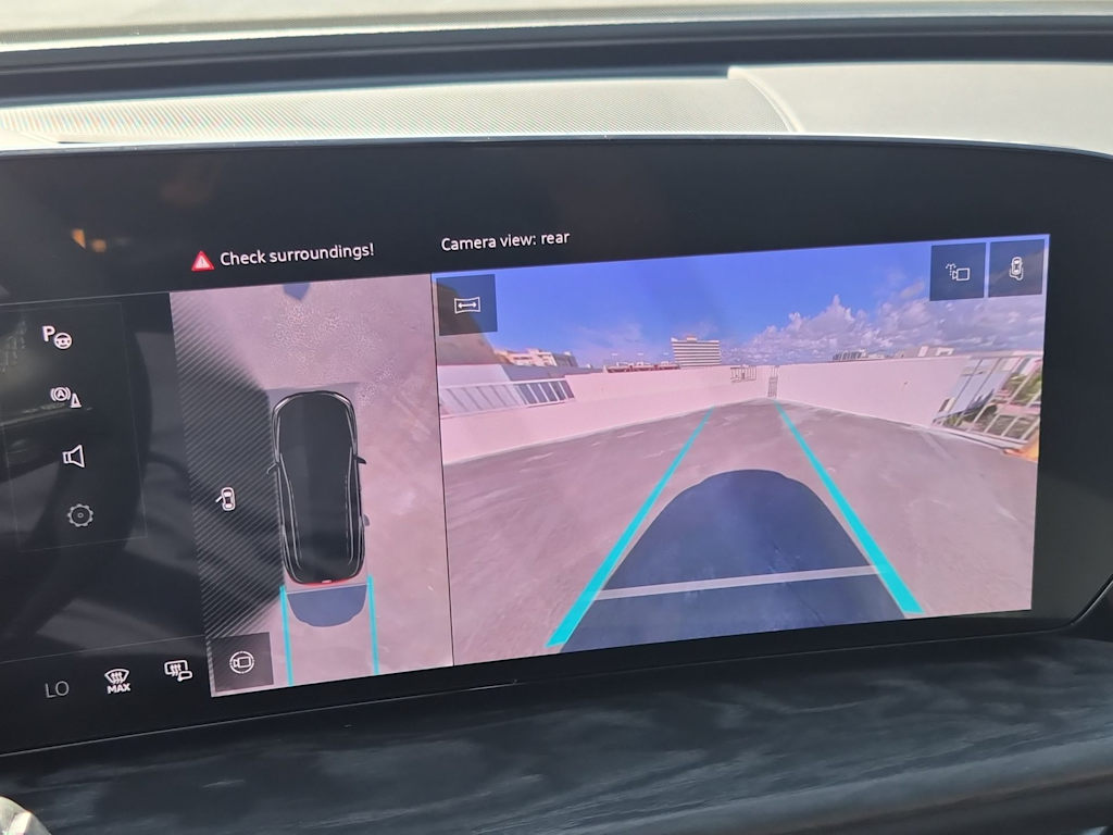 Thumbnail: 2025 Audi Q5 - 13