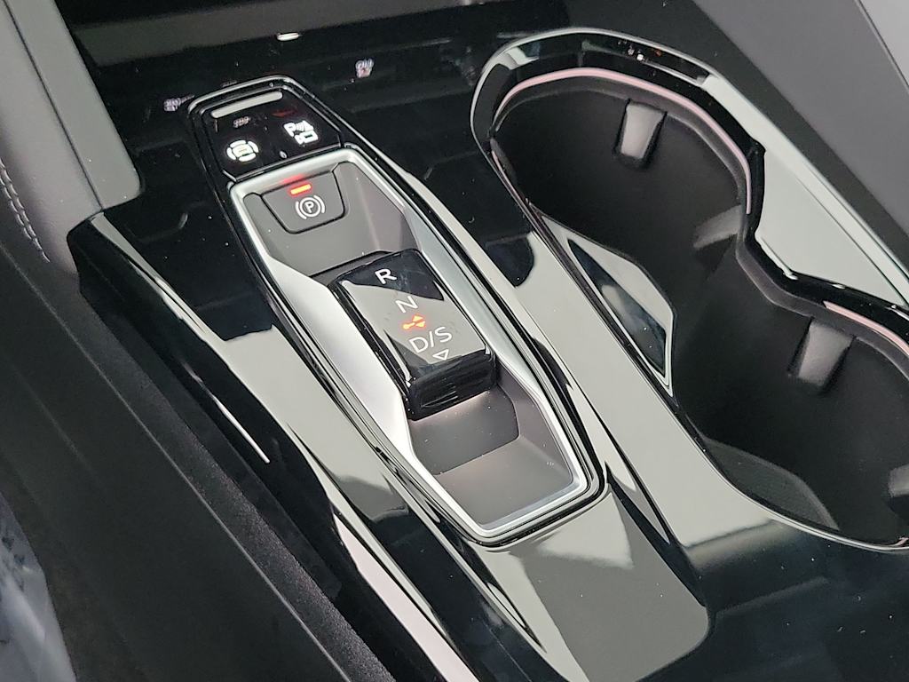 Thumbnail: 2025 Audi Q5 - 26