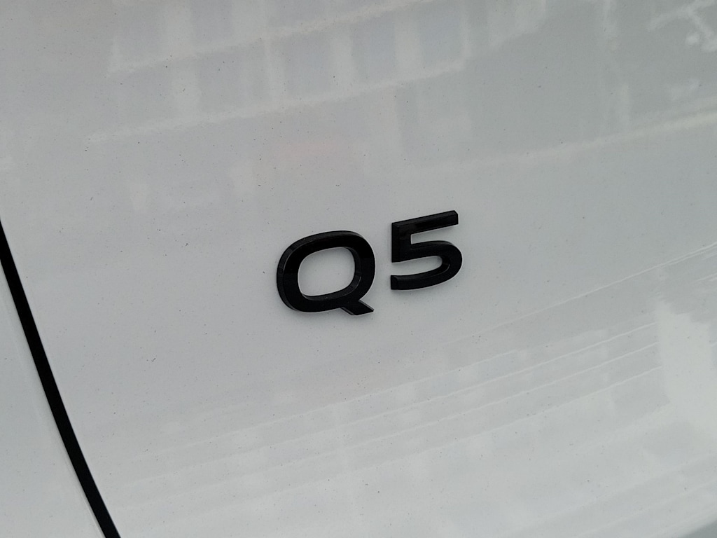 Thumbnail: 2025 Audi Q5 - 7