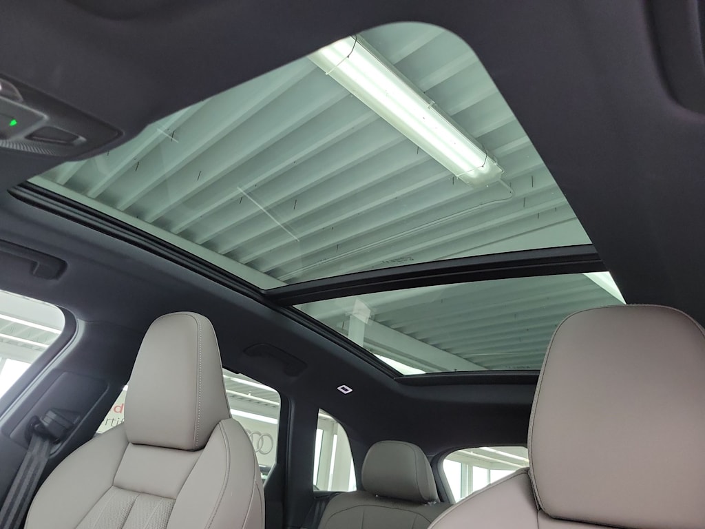 Thumbnail: 2025 Audi Q5 - 32