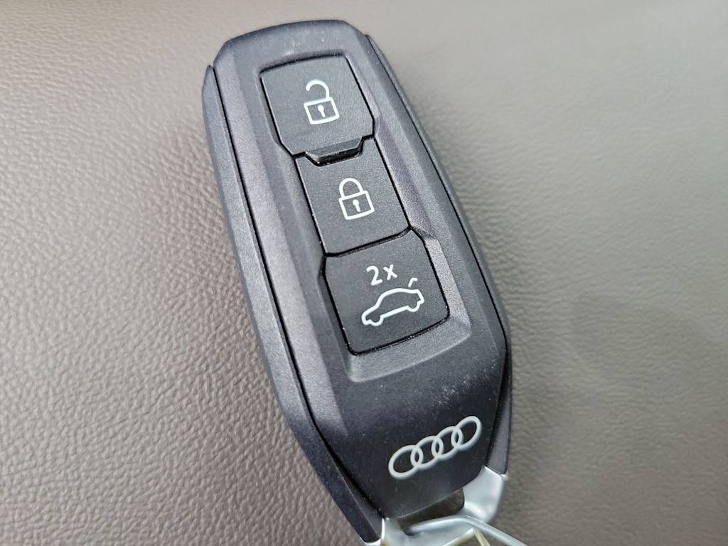 Thumbnail: 2025 Audi Q5 - 41