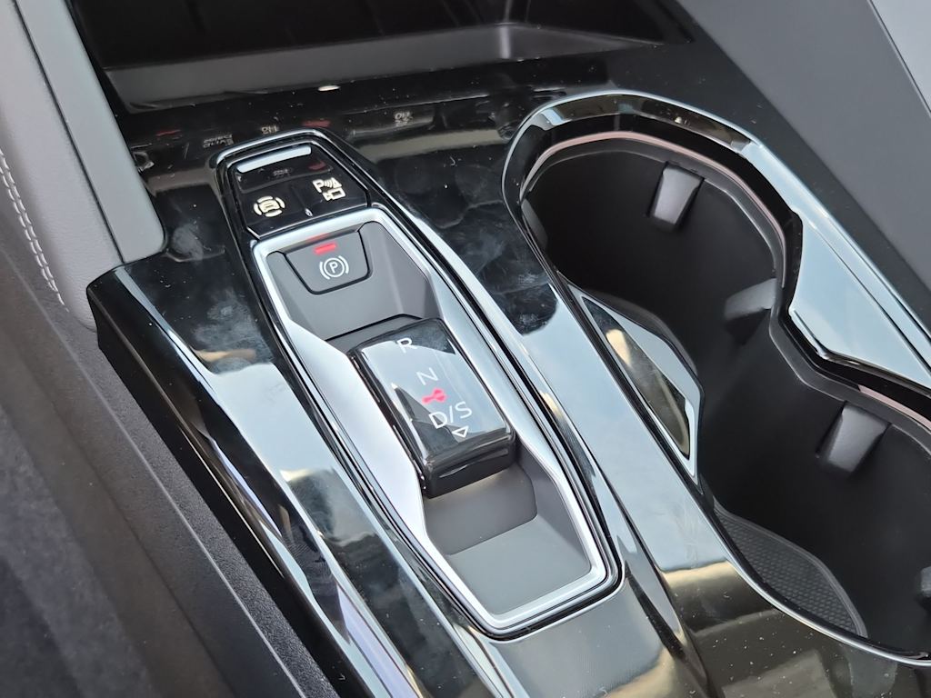 Thumbnail: 2025 Audi Q5 - 16