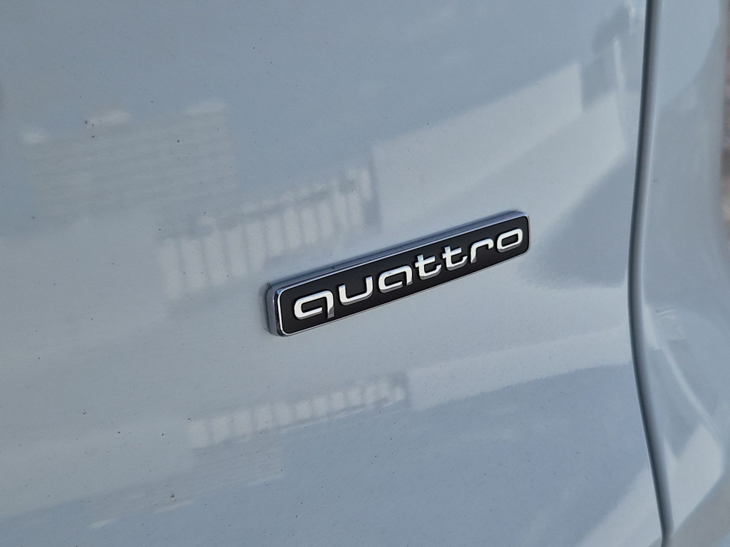 Thumbnail: 2025 Audi Q5 - 21