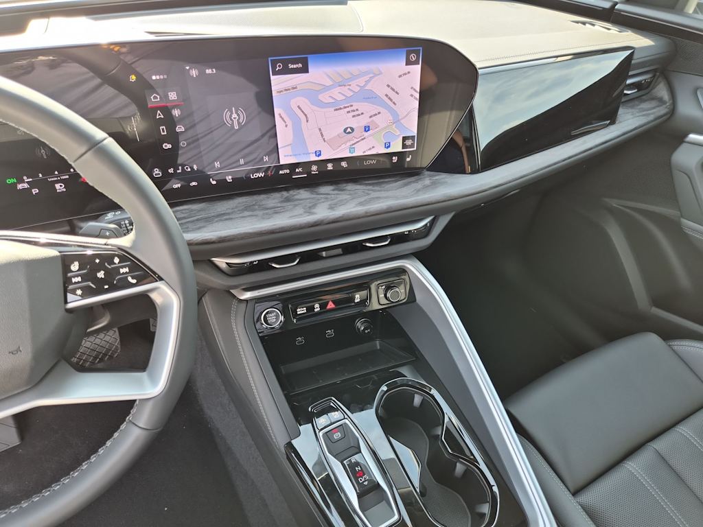 Thumbnail: 2025 Audi Q5 - 14