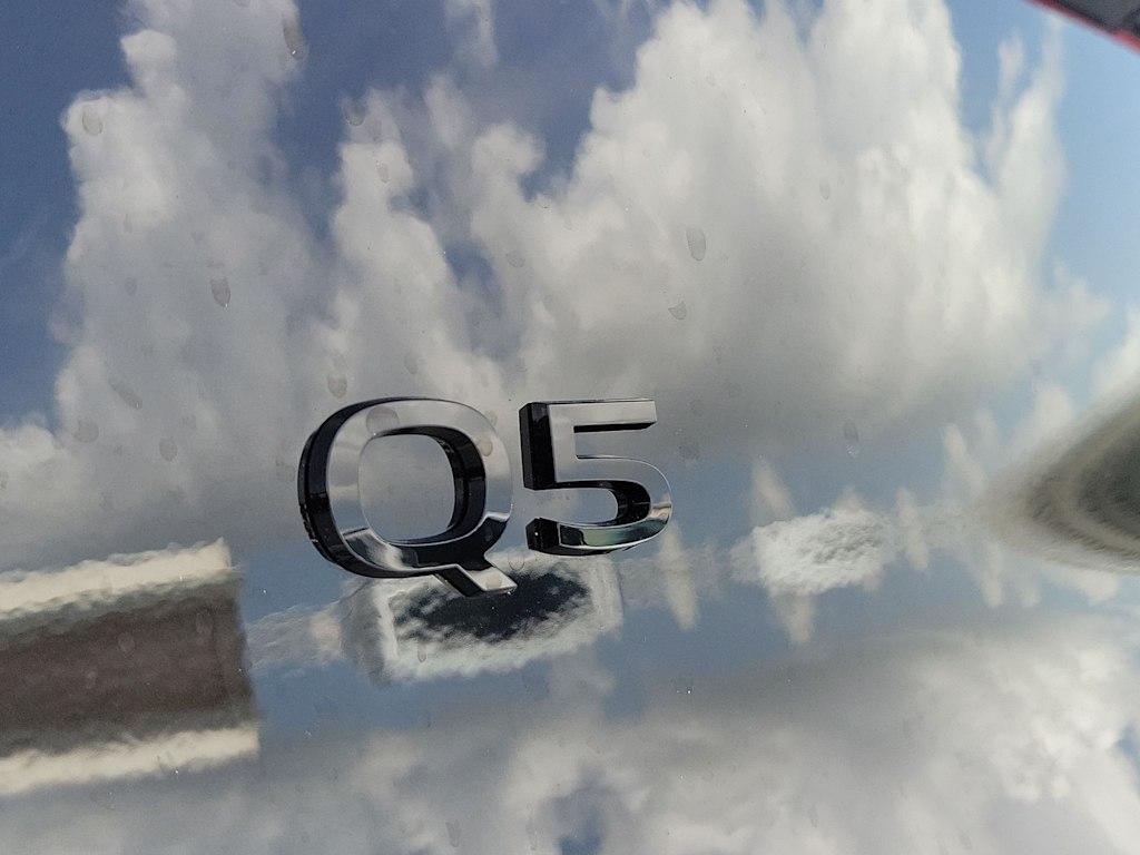 Thumbnail: 2025 Audi Q5 - 24