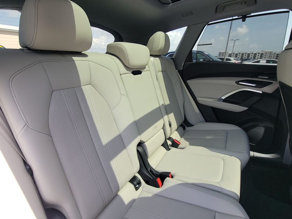 Thumbnail: 2025 Audi Q5 - 28