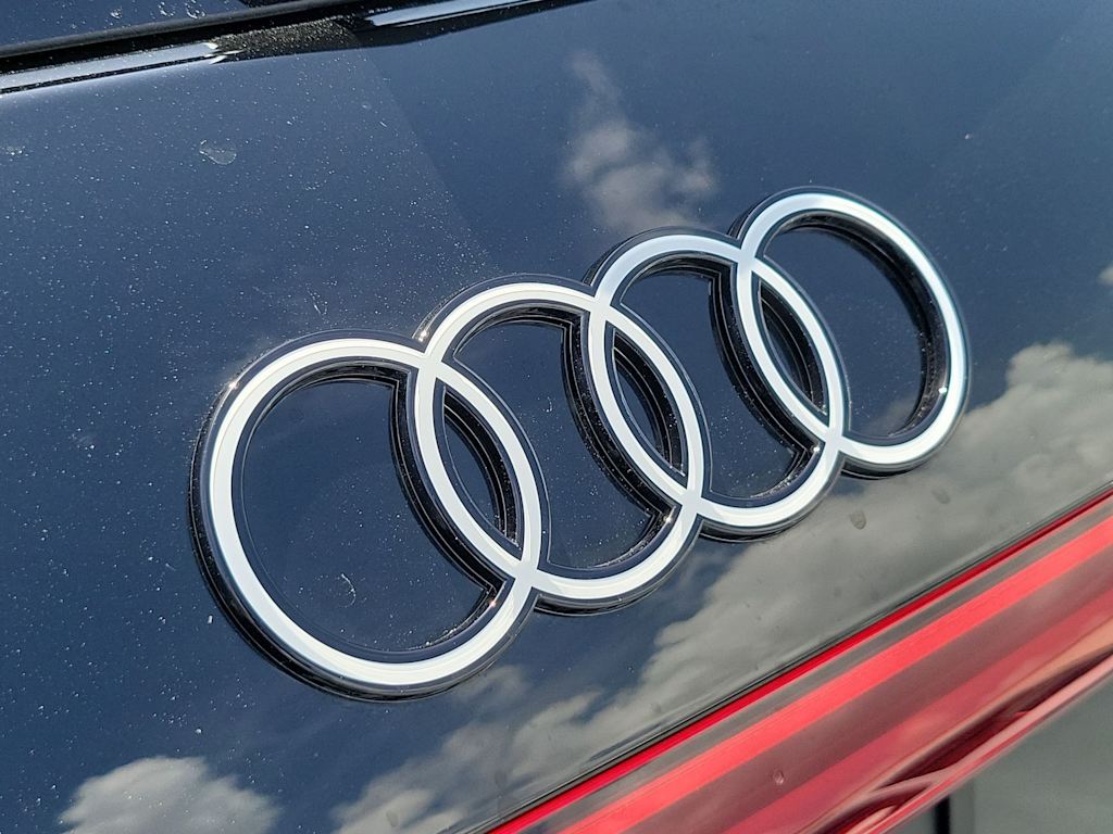 Thumbnail: 2025 Audi Q5 - 7