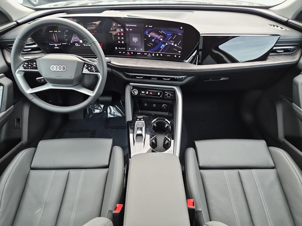 Thumbnail: 2025 Audi Q5 - 10