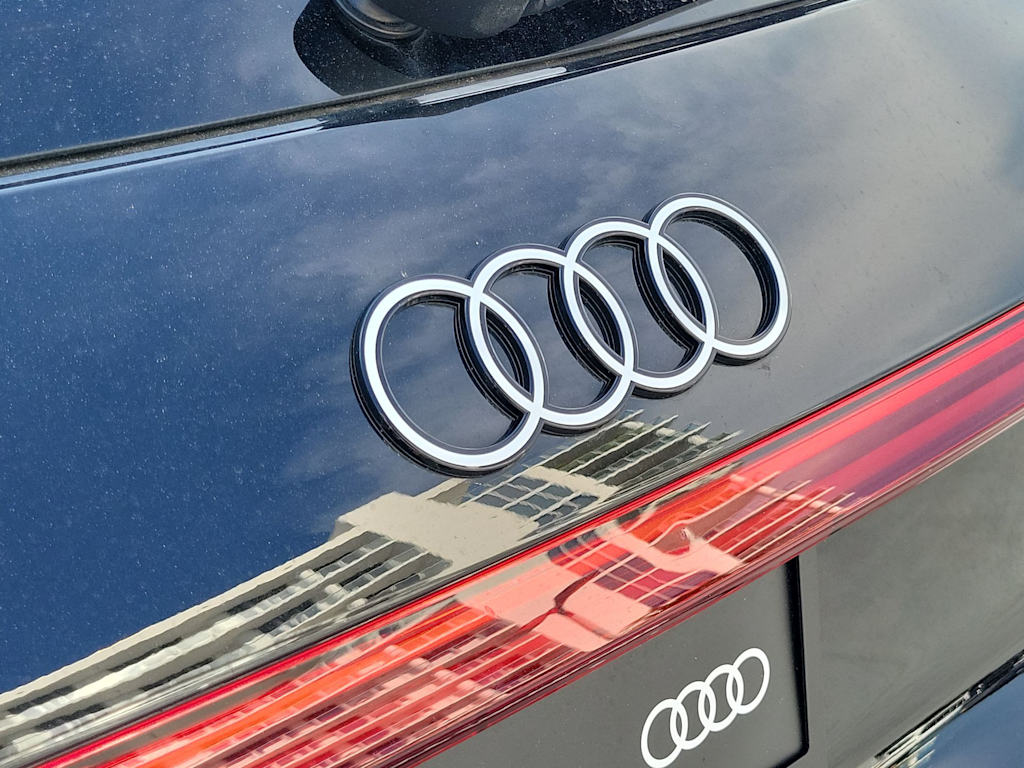 Thumbnail: 2025 Audi Q5 - 24