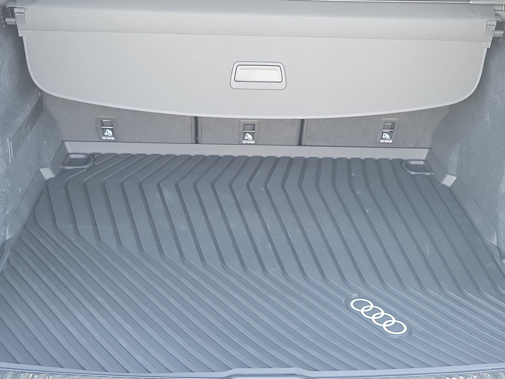 Thumbnail: 2025 Audi Q5 - 18