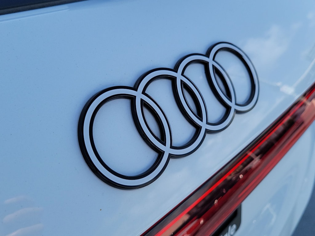 Thumbnail: 2025 Audi Q5 - 7