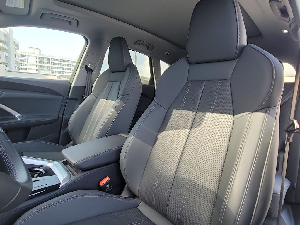 Thumbnail: 2025 Audi Q5 - 11