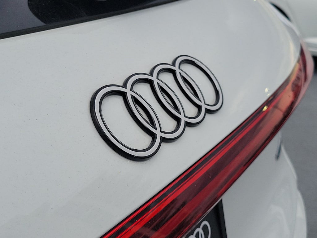 Thumbnail: 2025 Audi Q5 - 7