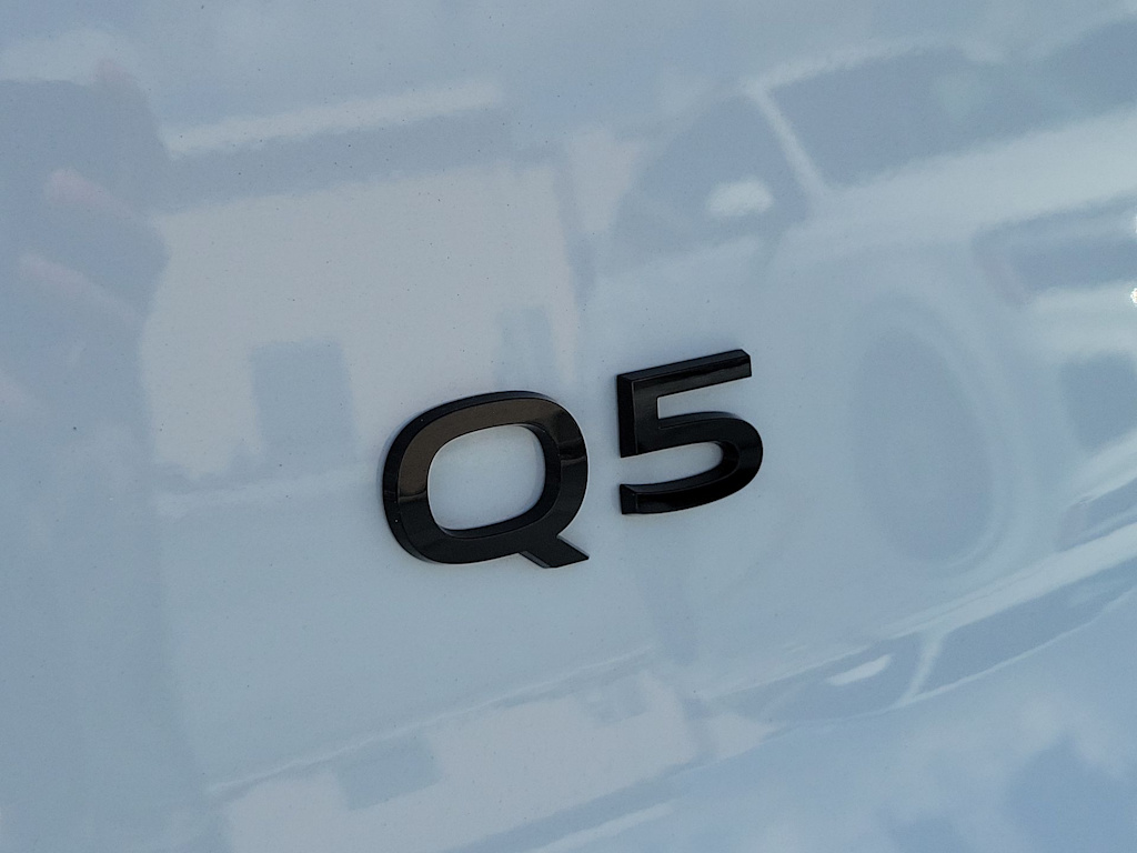 Thumbnail: 2025 Audi Q5 - 24