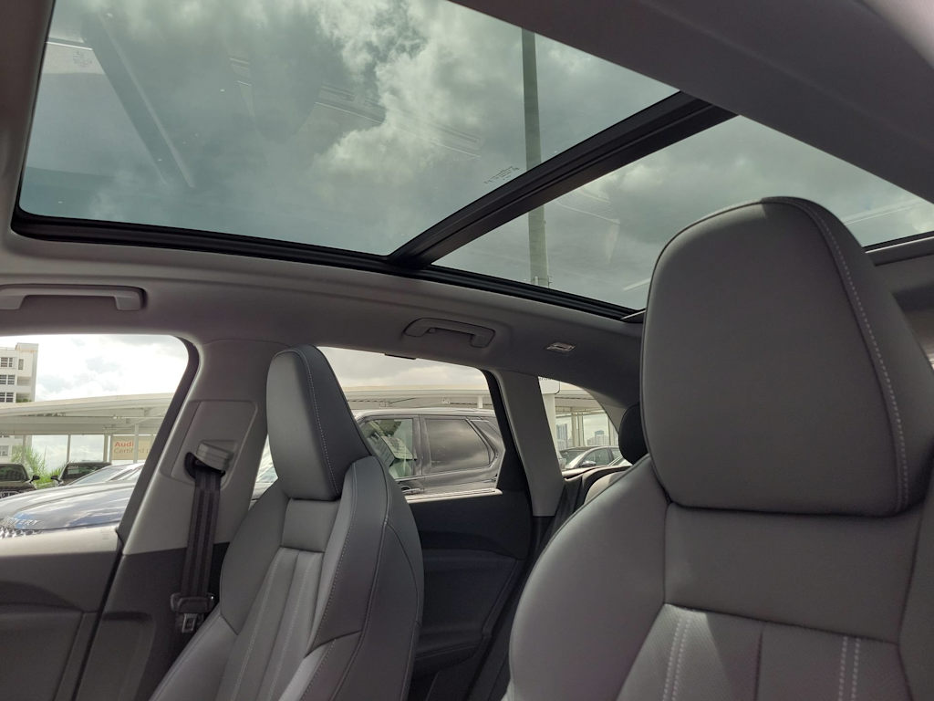 Thumbnail: 2025 Audi Q5 - 25