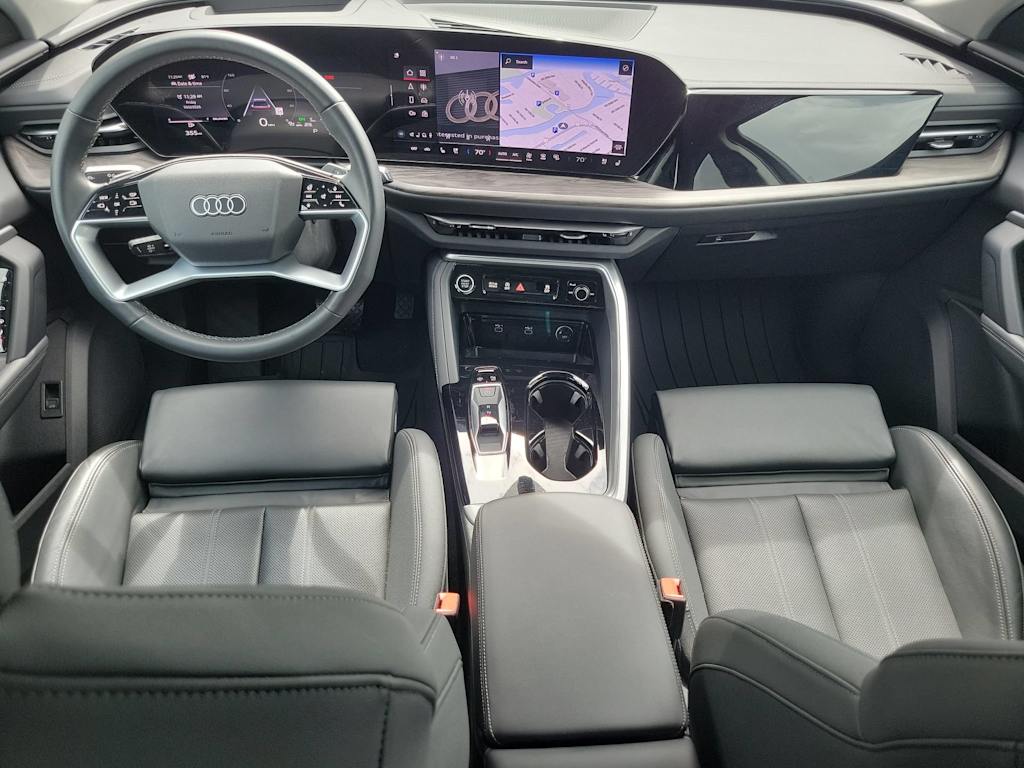 Thumbnail: 2025 Audi Q5 - 10